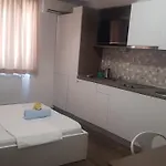아파트 Grand - Smardan 부쿠레슈티