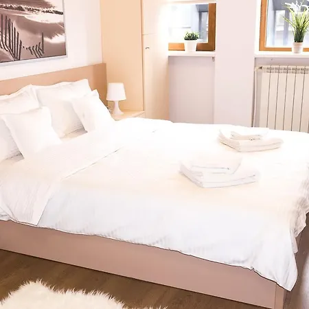 Grand - Smardan * Bukarest